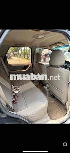 Ford Escape 2004 2.0L 4x4 MT - 105000 km