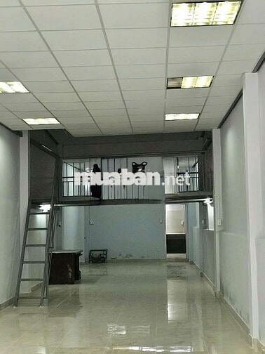 MẶT TIỀN KẾ BÊN NHÀ GA T3 TẬP TRUNG VP TRƯỜNG HỌC