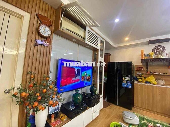 Bán nhà giá đầu tư 70m2 sổ đỏ tập thể phố Hồng Mai căn góc 3 ngủ view