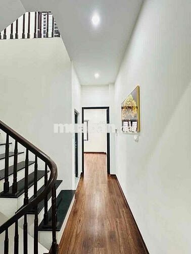 Hồ Tùng Mậu - Lô góc - nhà mới full nội thất