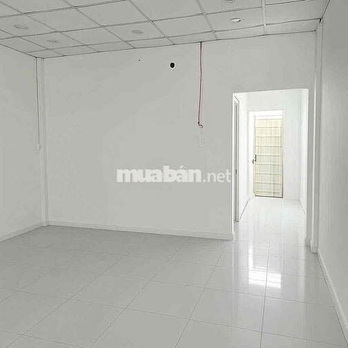 Cho thuê Mặt bằng Kimh doanh Gần ngã 6 , 5x30m thông suốt