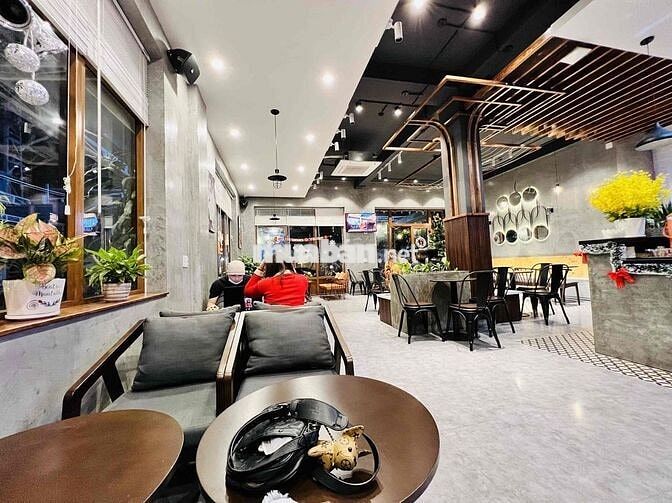 chính chủ bán nhà 3 tầng 3 mặt tiền Nguyễn Đức Trung
