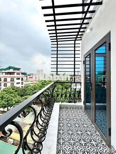 Mặt phố Thanh Xuân, 34m2, mt 3.4m, lô góc, vỉa hè ô tô tránh, 12.3 tỷ