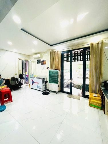 NHÀ 5 TẦNG 5PN SANG XỊN CÁCH MT 20 MÉT