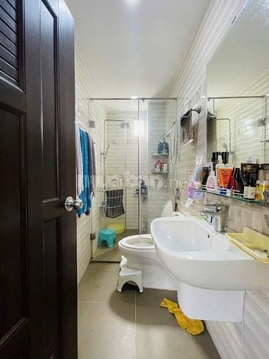 NHÀ 5 TẦNG 5PN SANG XỊN CÁCH MT 20 MÉT