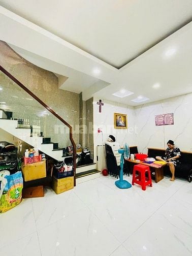 NHÀ 5 TẦNG 5PN SANG XỊN CÁCH MT 20 MÉT