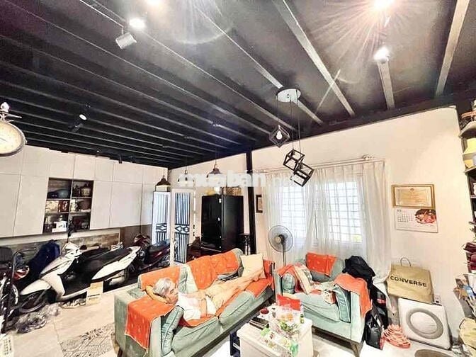 Huỳnh Văn Bánh 3 PN full nội thất 42m2 vào ở ngay chỉ 6.9tỷ TL