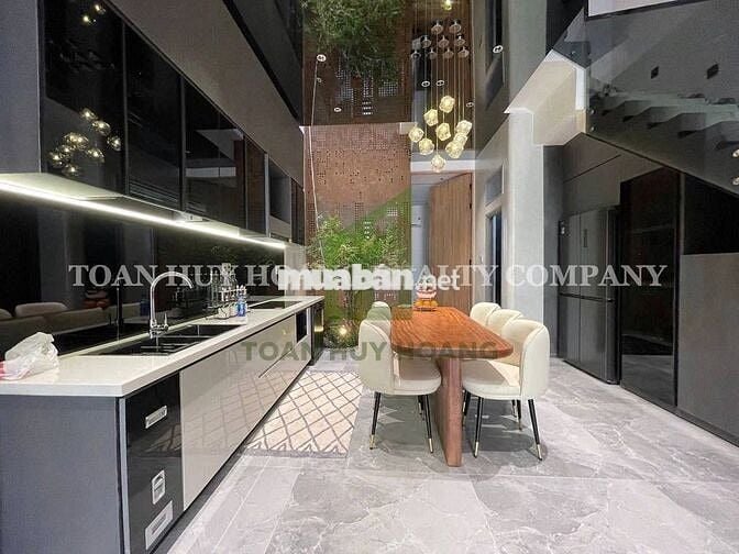 Nhà đẹp 4PN khép kín nội thất cao cấp khu Nam Việt Á