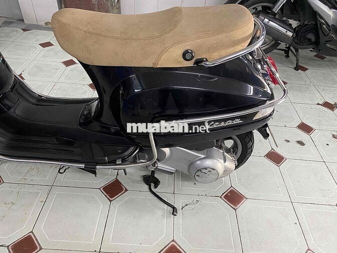 xe vespa đen đầu nồi zin