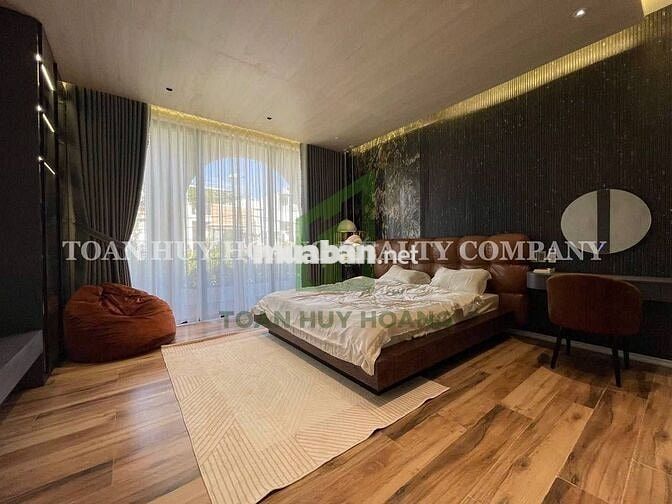 Nhà đẹp 4PN khép kín nội thất cao cấp khu Nam Việt Á