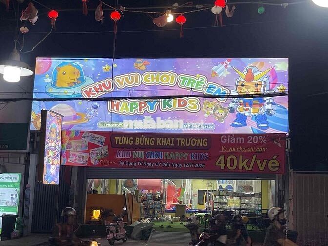cho thuê mặt tiền buổi sáng phía trc