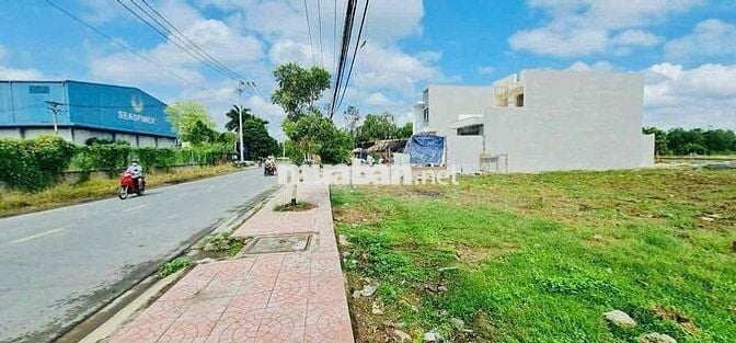 Cần bán đất thổ cư hẻm 8m 1tỷ2/nền.