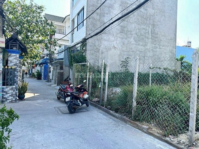 Chủ Gửi Bán Lô Đất 5x18m Cạnh Chợ, Giá Chỉ 1 Tỷ 100Tr