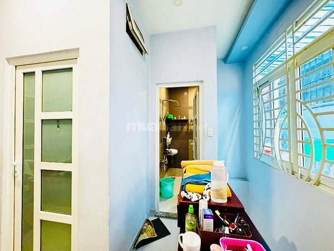 MẶT TIỀN " NGUYỄN TRÃI" Q5- 5.2x9m - 4 TẦNG- SIÊU VỊ TRÍ - CHỈ 23 TỶ