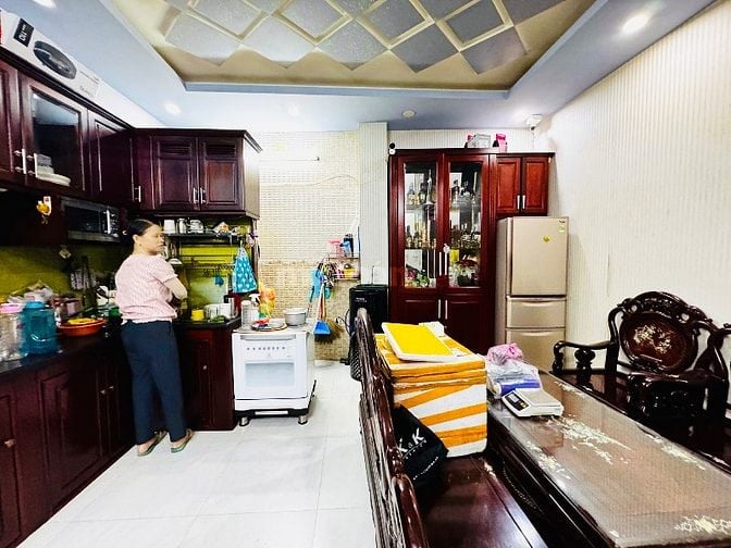 MẶT TIỀN " NGUYỄN TRÃI" Q5- 5.2x9m - 4 TẦNG- SIÊU VỊ TRÍ - CHỈ 23 TỶ