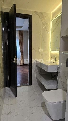 BAY NHANH VILLA CẦU GIẤY- NỘI THẤT VIP-THANG MÁY- Ô TÔ TRÁNH 20M