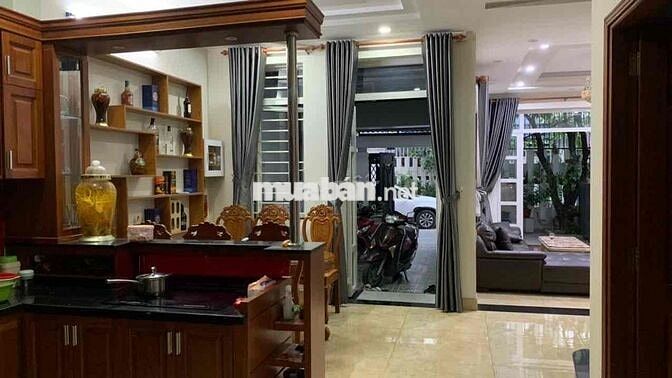 Biệt Thư mini Sang trọng, không gian đẳng cấp, Gần Ngã Tư Ga