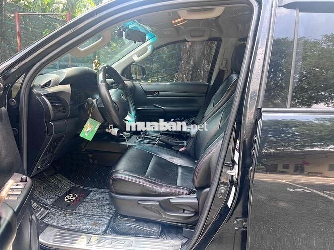 Toyota Hilux 2018 2.4E 4x2 AT - 110000 km ngay chu