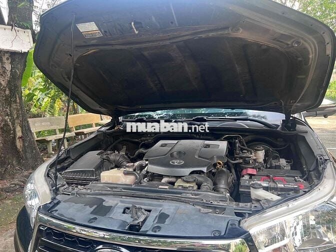 Toyota Hilux 2018 2.4E 4x2 AT - 110000 km ngay chu