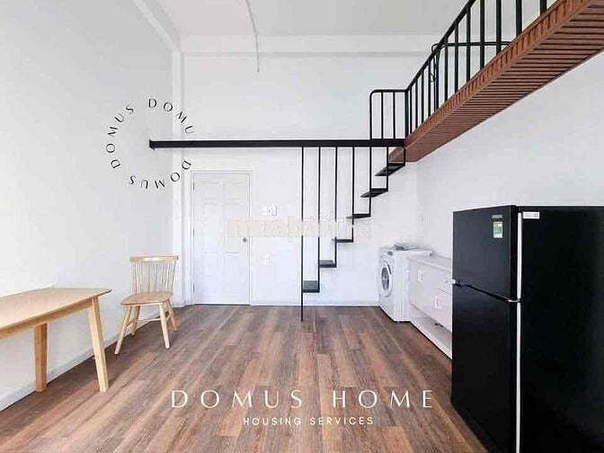 Duplex ban công rộng rãi gần cầu Khánh Hội Full rộng rãi sạch sẽ