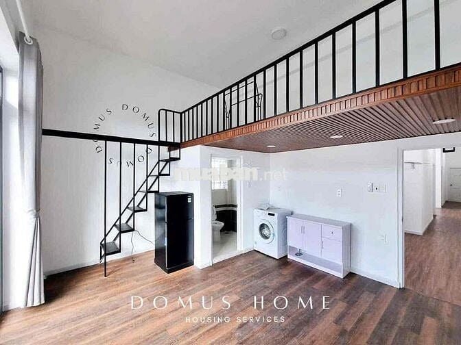 Duplex ban công rộng rãi gần cầu Khánh Hội Full rộng rãi sạch sẽ