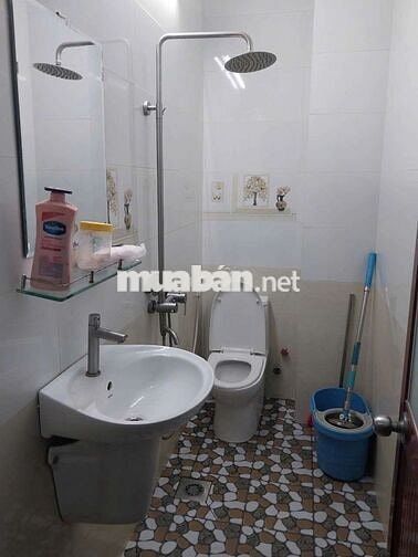 Nhà rộng đẹp 4x22m lầu 3pn 2wc hẻm 4m. Gần công viên Làng Hoa