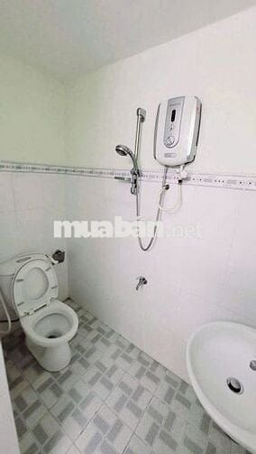 178/8 Thích Quảng Đức PN, 4 x 12, 45 m2 đất, 3 PN 3 WC 4 tầng 8.x tỷ