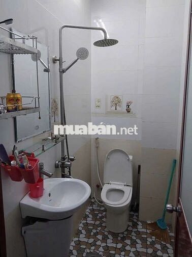 Nhà rộng đẹp 4x22m lầu 3pn 2wc hẻm 4m. Gần công viên Làng Hoa