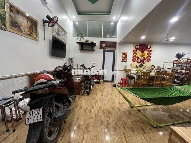 NHÀ TRỆT LẦU 56M2 (5.5x8.6, NỞ HẬU 8.2), TRUNG TÂM, GIÁ 2 ĐỒNG TL