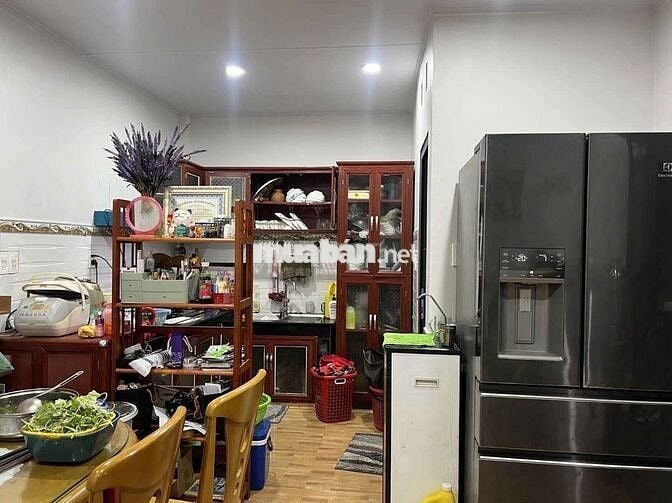 NHÀ TRỆT LẦU 56M2 (5.5x8.6, NỞ HẬU 8.2), TRUNG TÂM, GIÁ 2 ĐỒNG TL