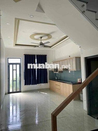 Cho thuê nhà phúc đạt 1 trệt 2 lầu có 4 phòng ngủ sẵn máy lạnh thủ dầu