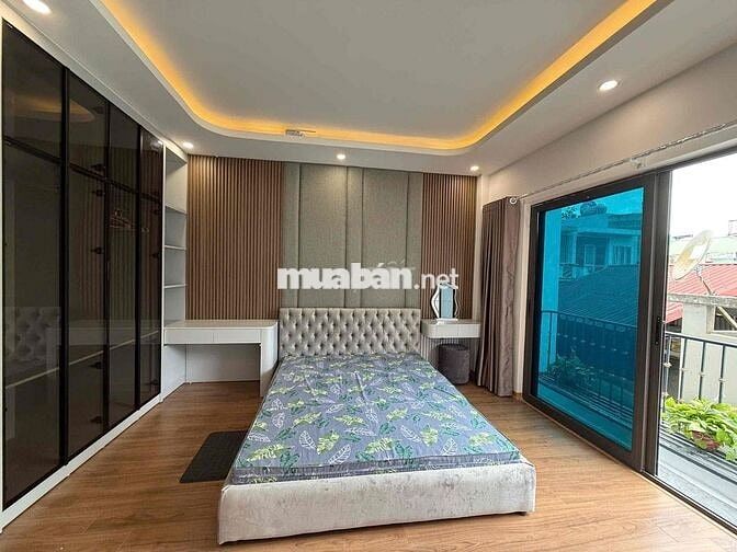 Trần Phú , Nhà mới 5T 30m nội thất hiện đại , giá 7,8 tỷ ,1 nhà ra ngõ