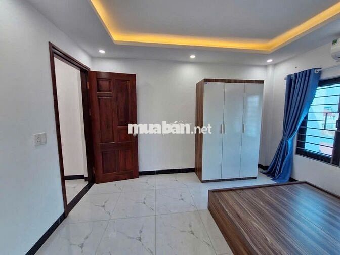 Nhà đẹp, ở ngay, Phố Xốm – Hà Đông, Sát Phố, ô tô đỗ cổng, 5T*34 mét