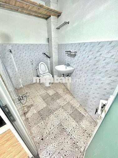 Chính Chủ Cần Cho Thuê Nhà 1 Trệt 1 Lầu Sạch Sẽ