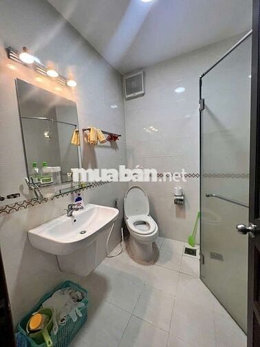 🧊🧊NHÀ THUÊ ĐƯỜNG 14M KẾ BÊN CV BÌNH PHÚ💥4x16m 4 Tầng 🌈🌈