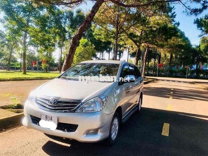 Toyota Innova 2010 G - 175 km