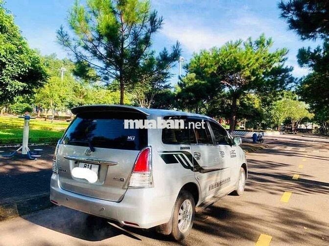 Toyota Innova 2010 G - 175 km