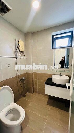 Cho Thuê Căn Hộ Studio Tách Bếp Ban Công/Cửa Sổ Lớn Thang Máy Ở TT Q8