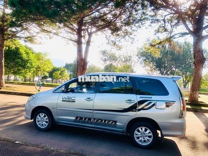 Toyota Innova 2010 G - 175 km