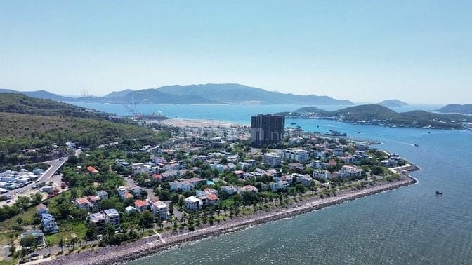 Bán nhanh đất Biệt thự An Viên - Nha Trang. Giá 80tr/m2 - Đông Nam