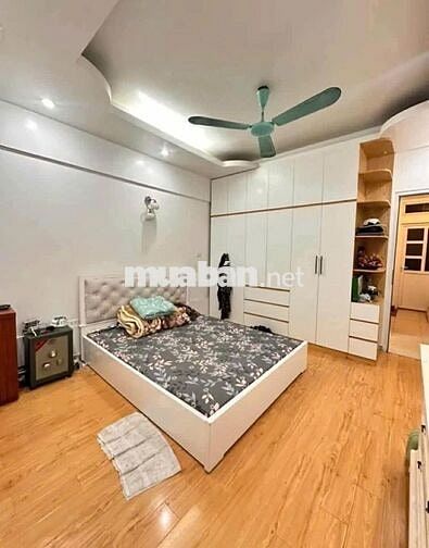 Bán nhà riêng Huyền Kỳ, Hà Đông, Sát phố, ô tô đỗ cổng, ở ngay.