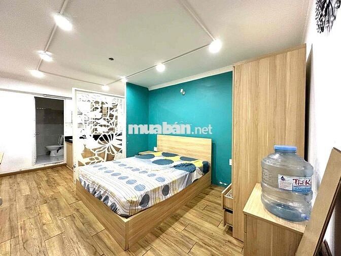 trống sẵn studio giá rẻ ngay mặt tiền Tân Vĩnh, sát bên Q1