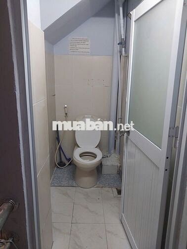Phòng trọ ở đường Đoàn Văn Bơ, Quận 4