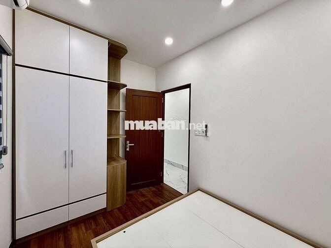 NHÀ MĂT TIỀN ĐẸP KINH DOANH MỌI DỊCH VỤ 4X16 DƯƠNG BÁ TRẠC. P1. Q8.