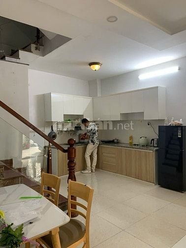 42/11 Đồng Xoài 4 tầng 3 PN lớn 3 wc, nhà mới ở ngay