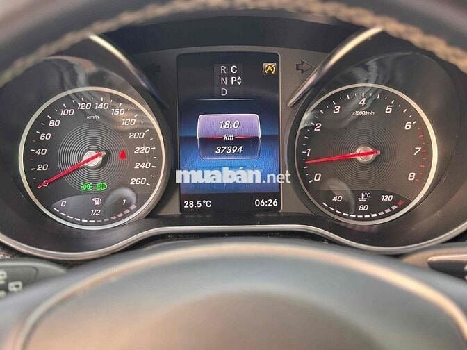 Mercedes Benz V250AMG Model 2023 - Bank 90%