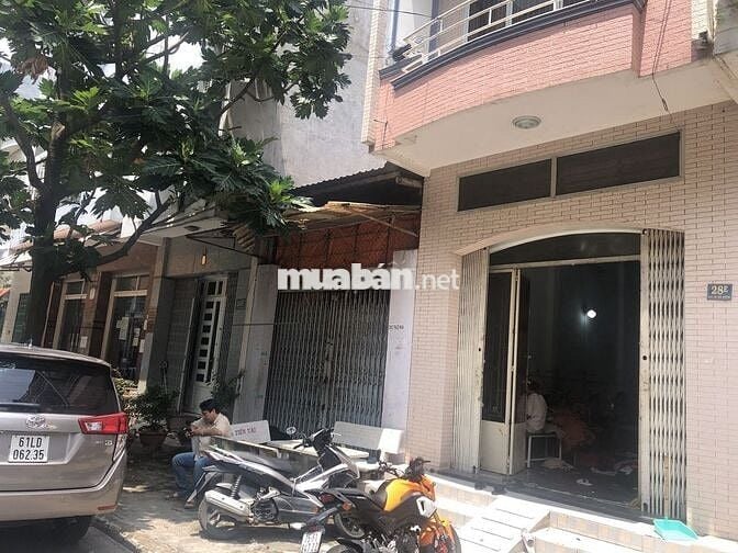 Chủ XC cần bán căn nhà 1T2L, 2MT trước sau đường nhựa 8m hai chiều ôtô