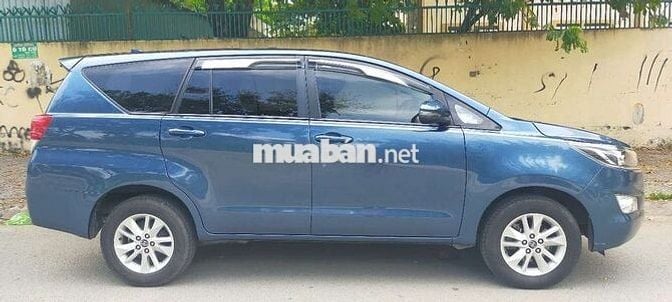 Toyota Innova 2019 2.0E - 140000 km