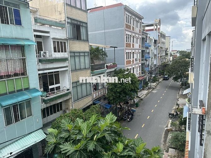 Chủ XC cần bán căn nhà 1T2L, 2MT trước sau đường nhựa 8m hai chiều ôtô