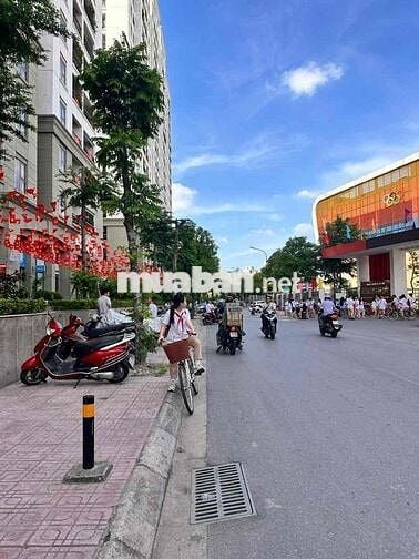 Bán căn hộ CT1B Homeland Thượng Thanh,DT 50m,hơn 4 tỷ.